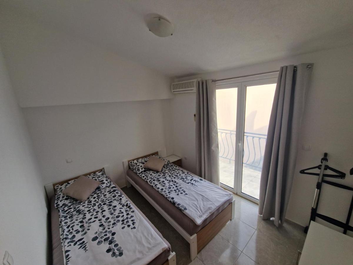 Sacher Apartament Igrane Kültér fotó